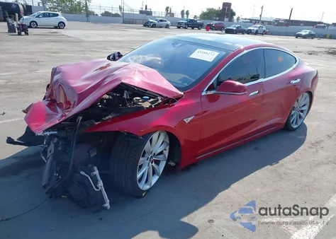 2016 Tesla Model S 90D/P100D/P85D/P90D z USA, uszkodzony, nr VIN 5YJSA1E4XGF142732